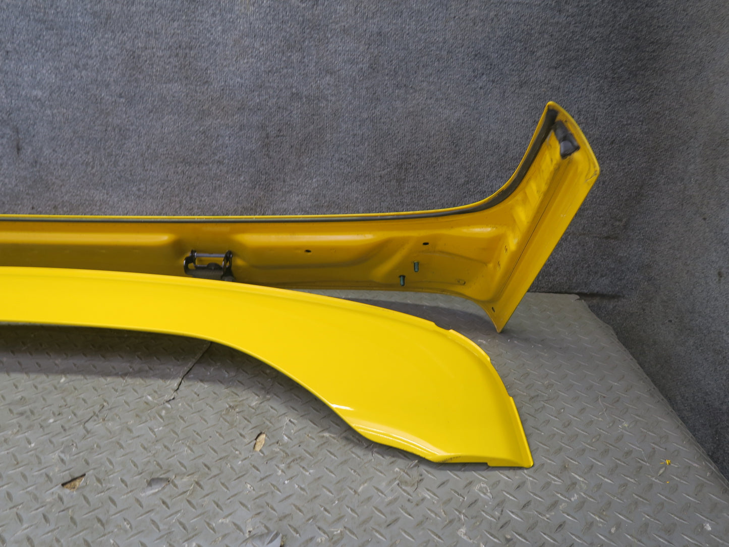 03-06 Chevrolet SSR Rear Tonneau Panel w Roof Stowage Cover Flipper Assy OEM