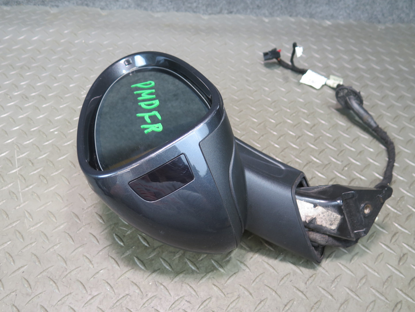 2015-2018 Porsche Macan Right Exterior Side View Mirror W/ Blind Spot 95B857508F