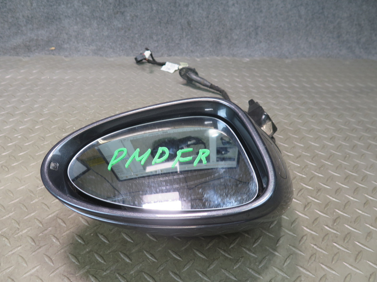 2015-2018 Porsche Macan Right Exterior Side View Mirror W/ Blind Spot 95B857508F