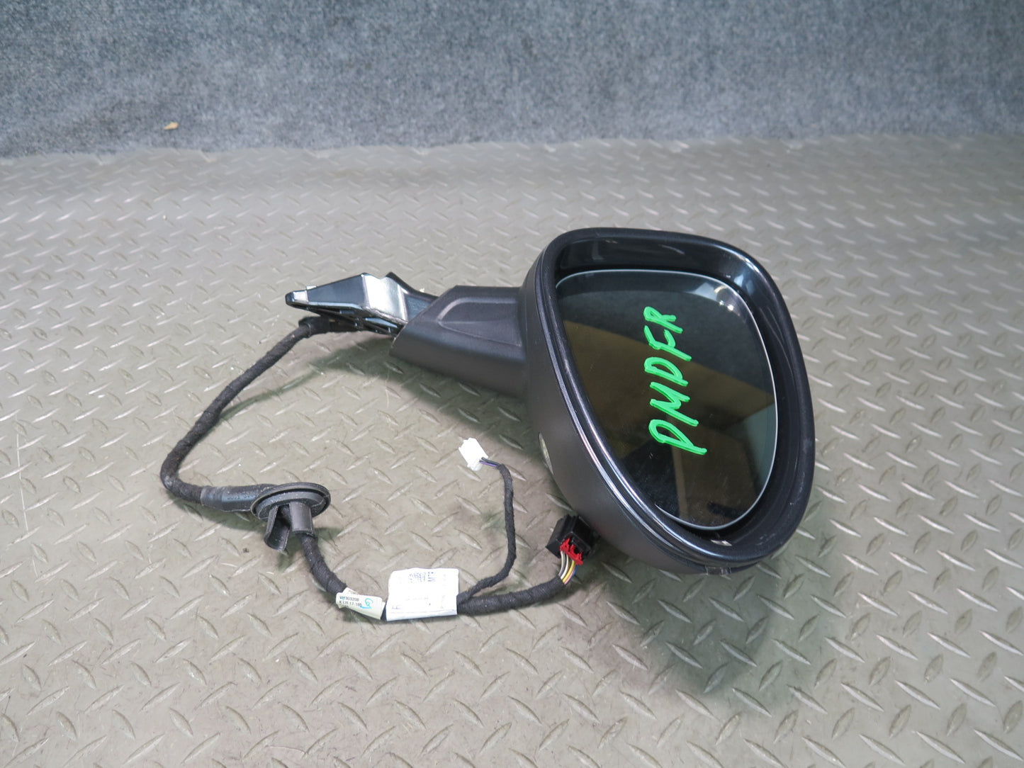 2015-2018 Porsche Macan Right Exterior Side View Mirror W/ Blind Spot 95B857508F