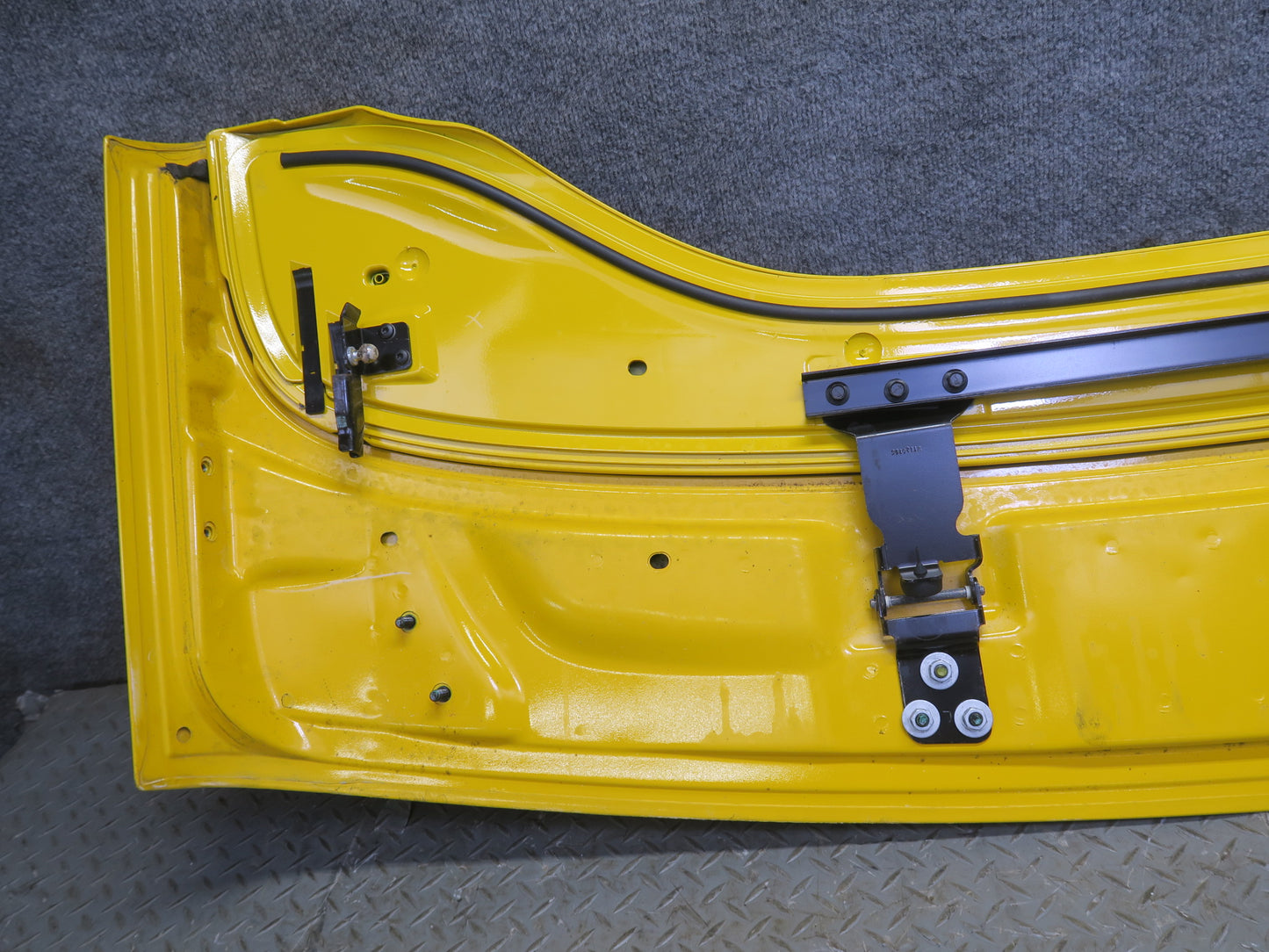 03-06 Chevrolet SSR Rear Tonneau Panel w Roof Stowage Cover Flipper Assy OEM
