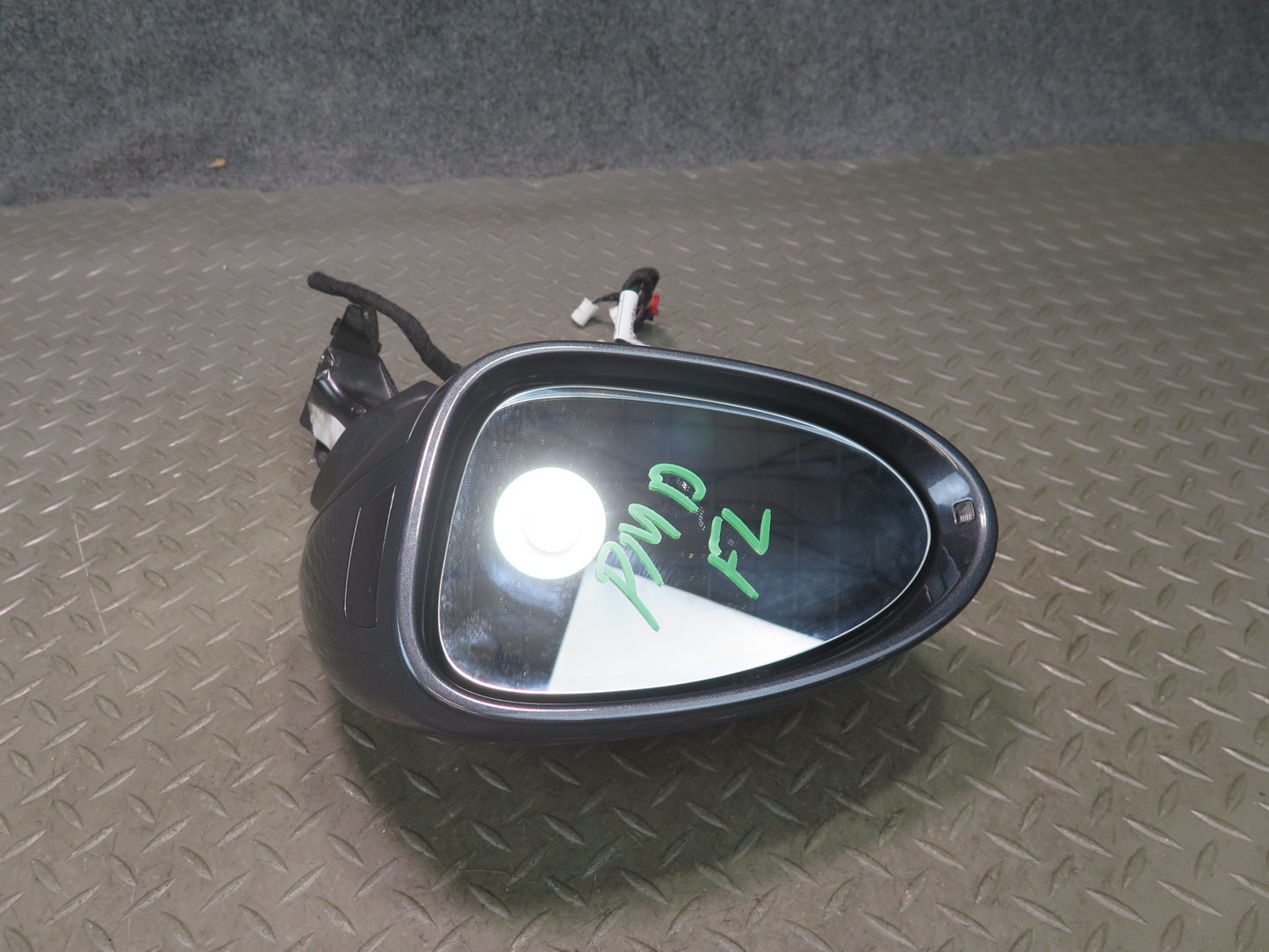 2015-2018 Porsche Macan Left Exterior Side View Mirror W/ Blind Spot 95B971469AK