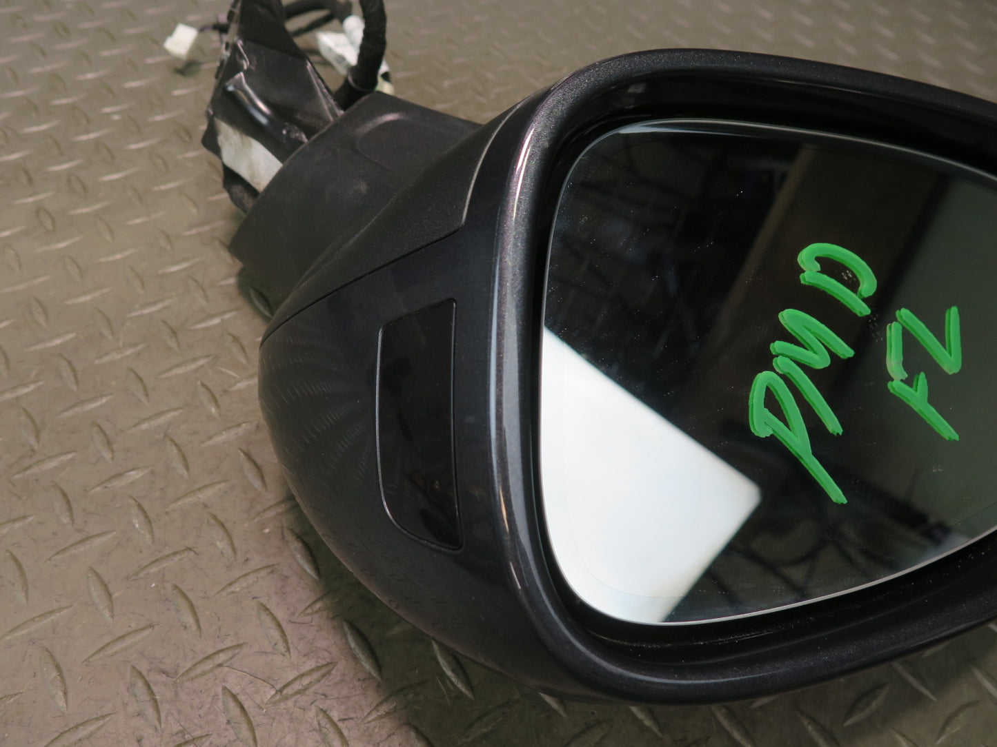 2015-2018 Porsche Macan Left Exterior Side View Mirror W/ Blind Spot 95B971469AK