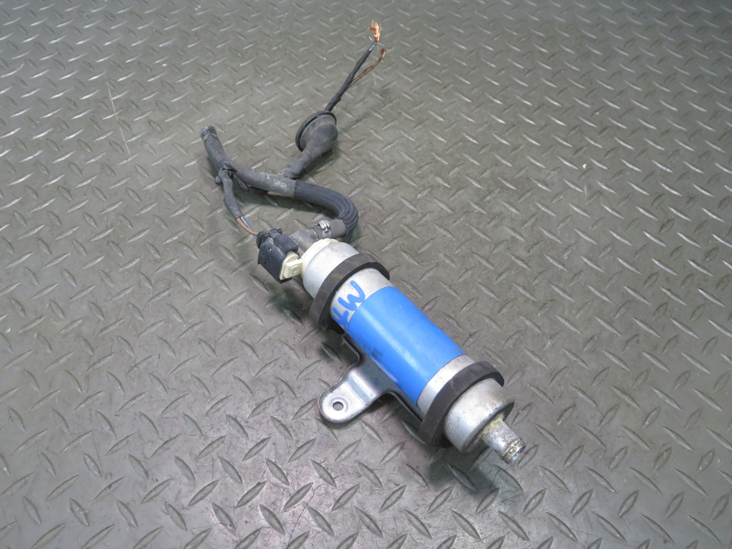 03-12 Mercedes R230 Sl-class Auxiliary AUX Gas Fuel Pump 0004780401 OEM