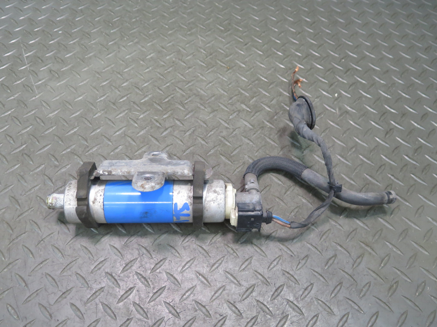 03-12 Mercedes R230 Sl-class Auxiliary AUX Gas Fuel Pump 0004780401 OEM