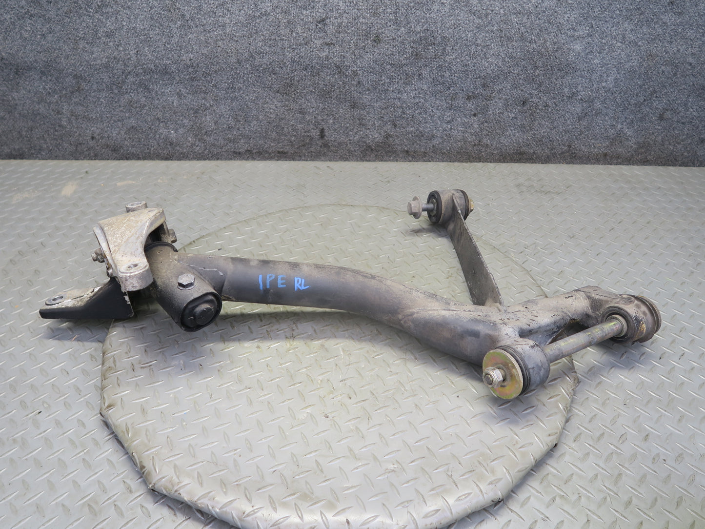 1984-1995 Porsche 928 S4 Rear Left Upper & Lower Control Arm Set of 2