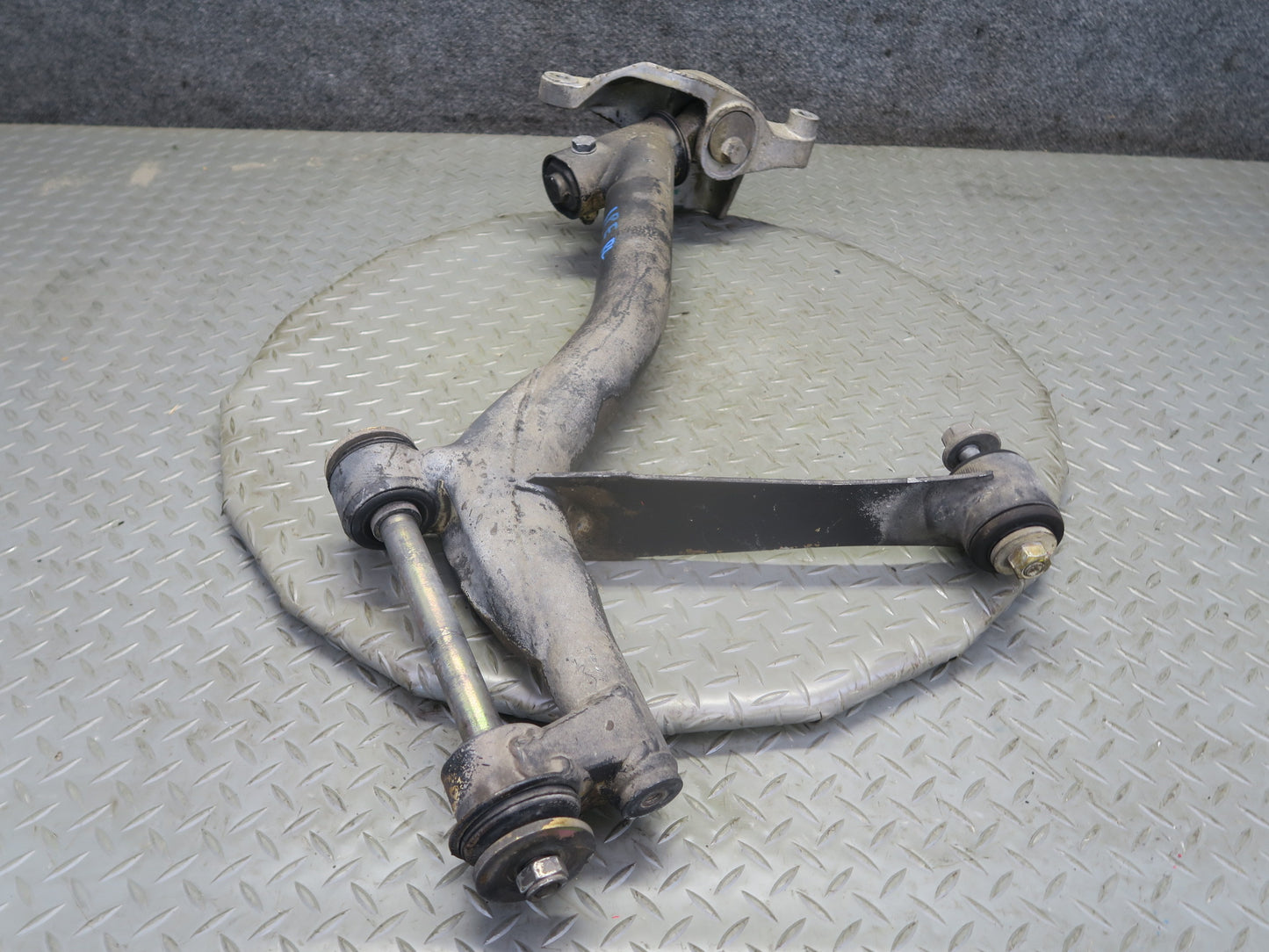 1984-1995 Porsche 928 S4 Rear Left Upper & Lower Control Arm Set of 2