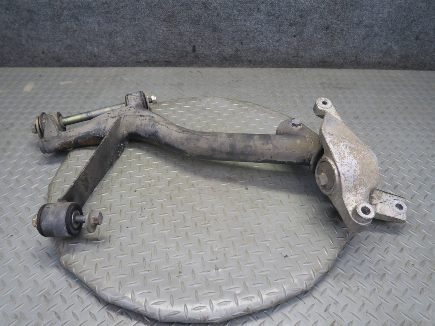 1984-1995 Porsche 928 S4 Rear Left Upper & Lower Control Arm Set of 2