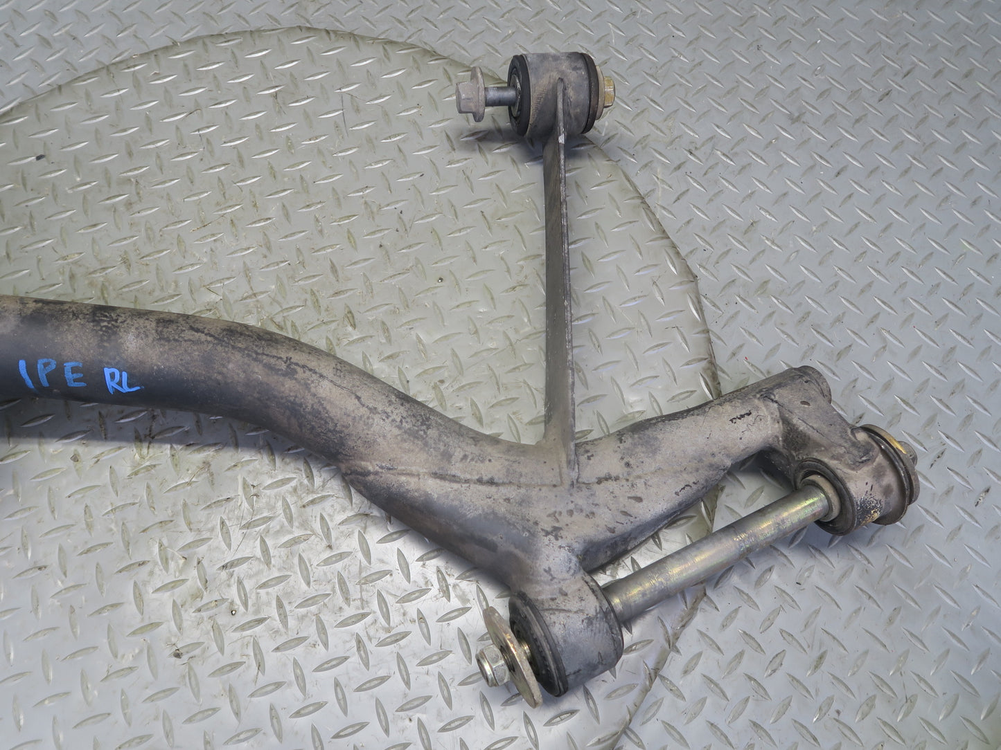 1984-1995 Porsche 928 S4 Rear Left Upper & Lower Control Arm Set of 2