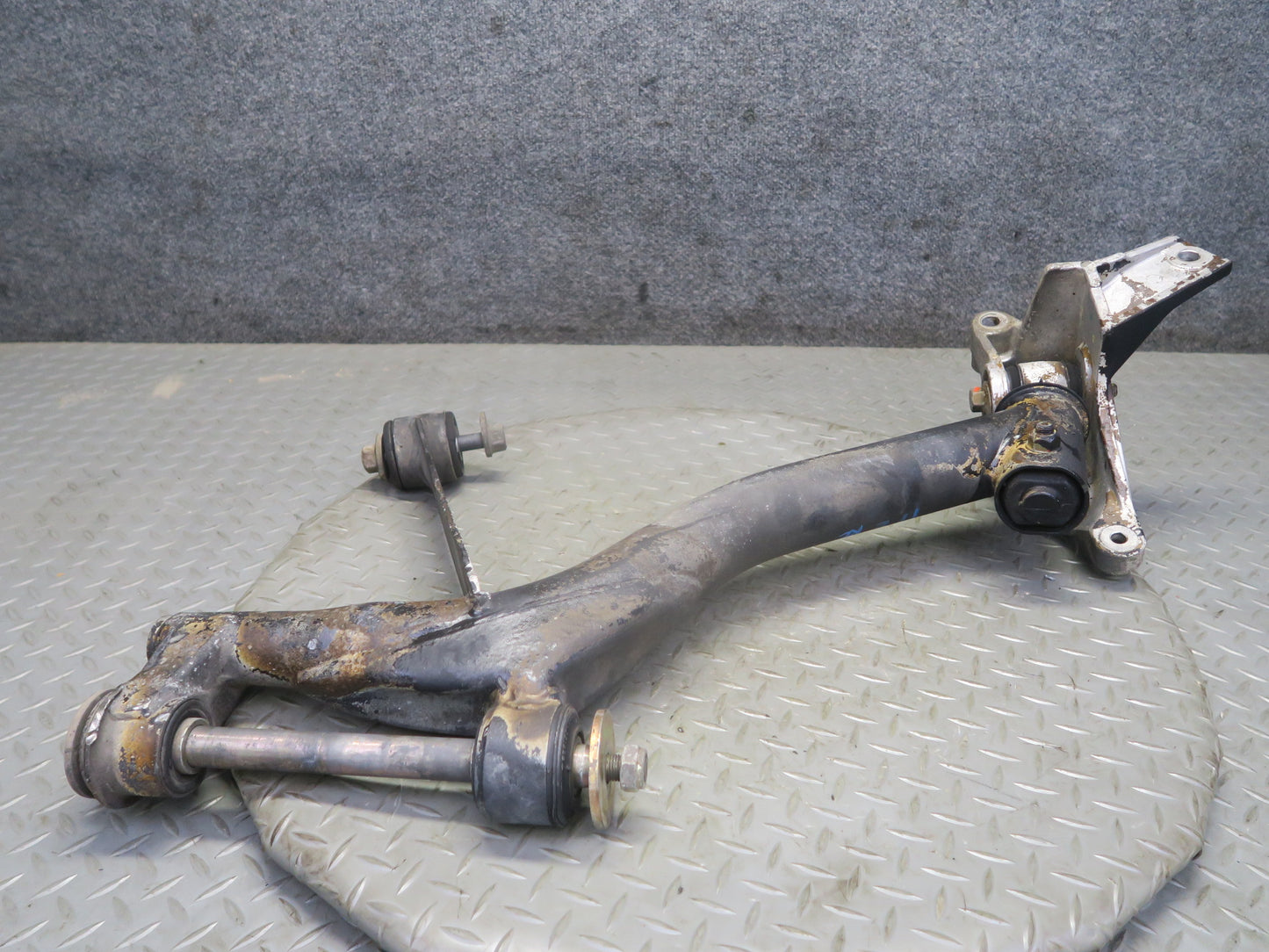 1984-1995 Porsche 928 S4 Rear Left Upper & Lower Control Arm Set of 2