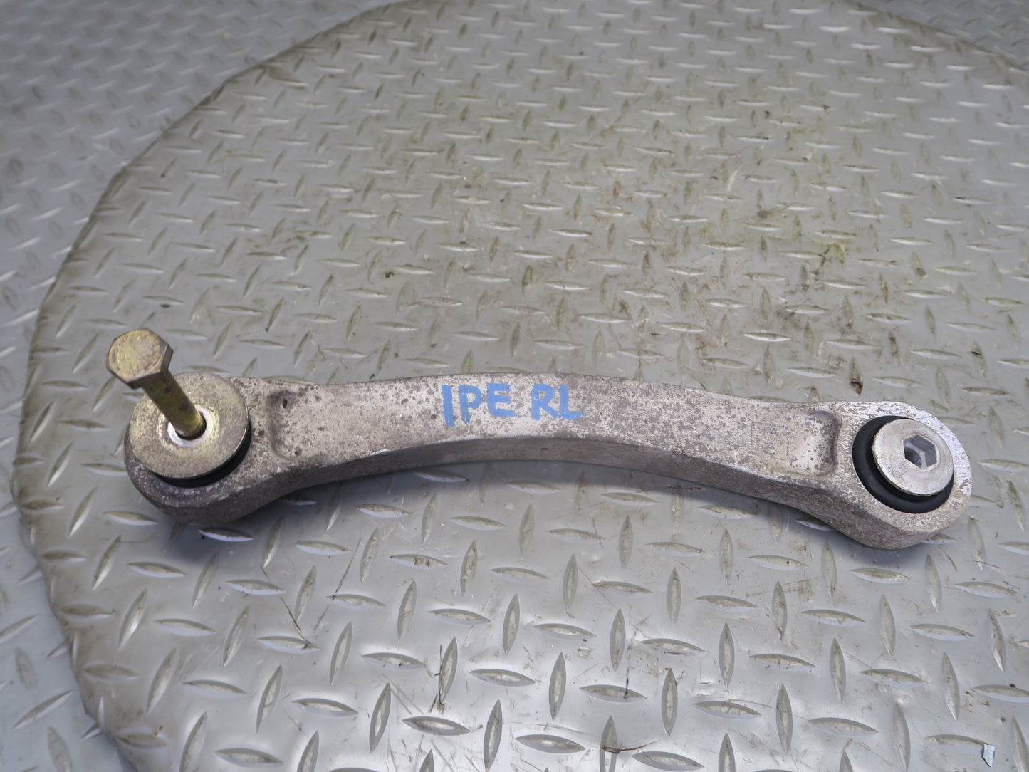 1984-1995 Porsche 928 S4 Rear Left Upper & Lower Control Arm Set of 2