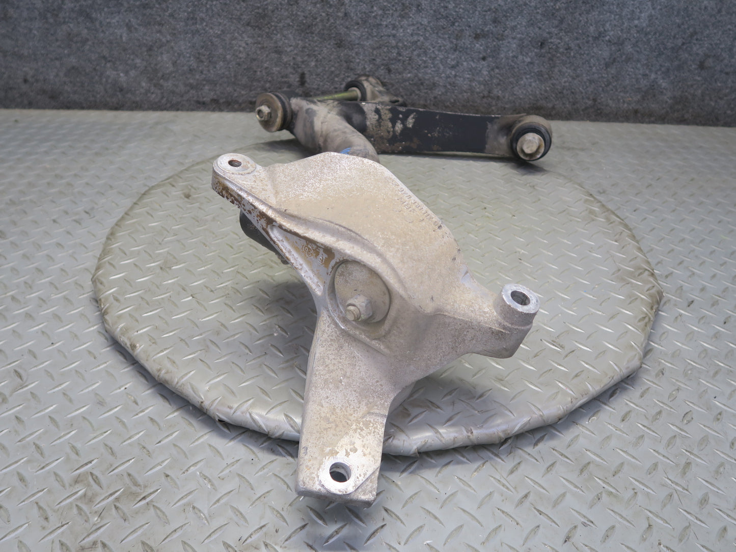 1984-1995 Porsche 928 S4 Rear Right Upper & Lower Control Arm Set of 2