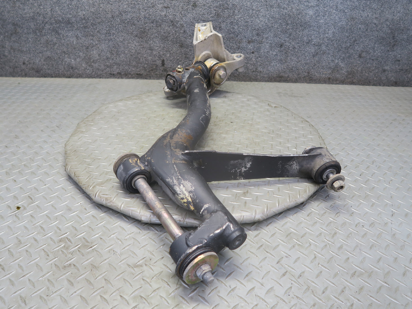 1984-1995 Porsche 928 S4 Rear Right Upper & Lower Control Arm Set of 2