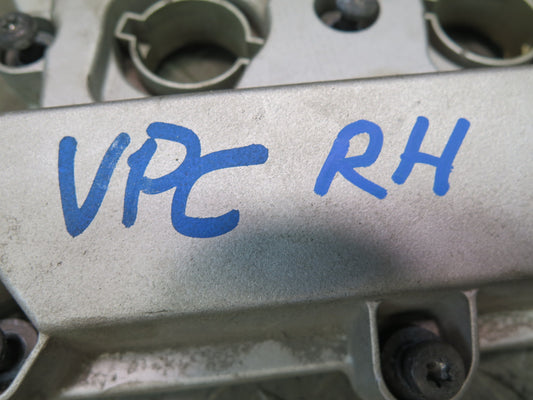 2015-2018 Porsche Cayenne 958 Hybrid Engine Right Cylinder Head Valve Cover