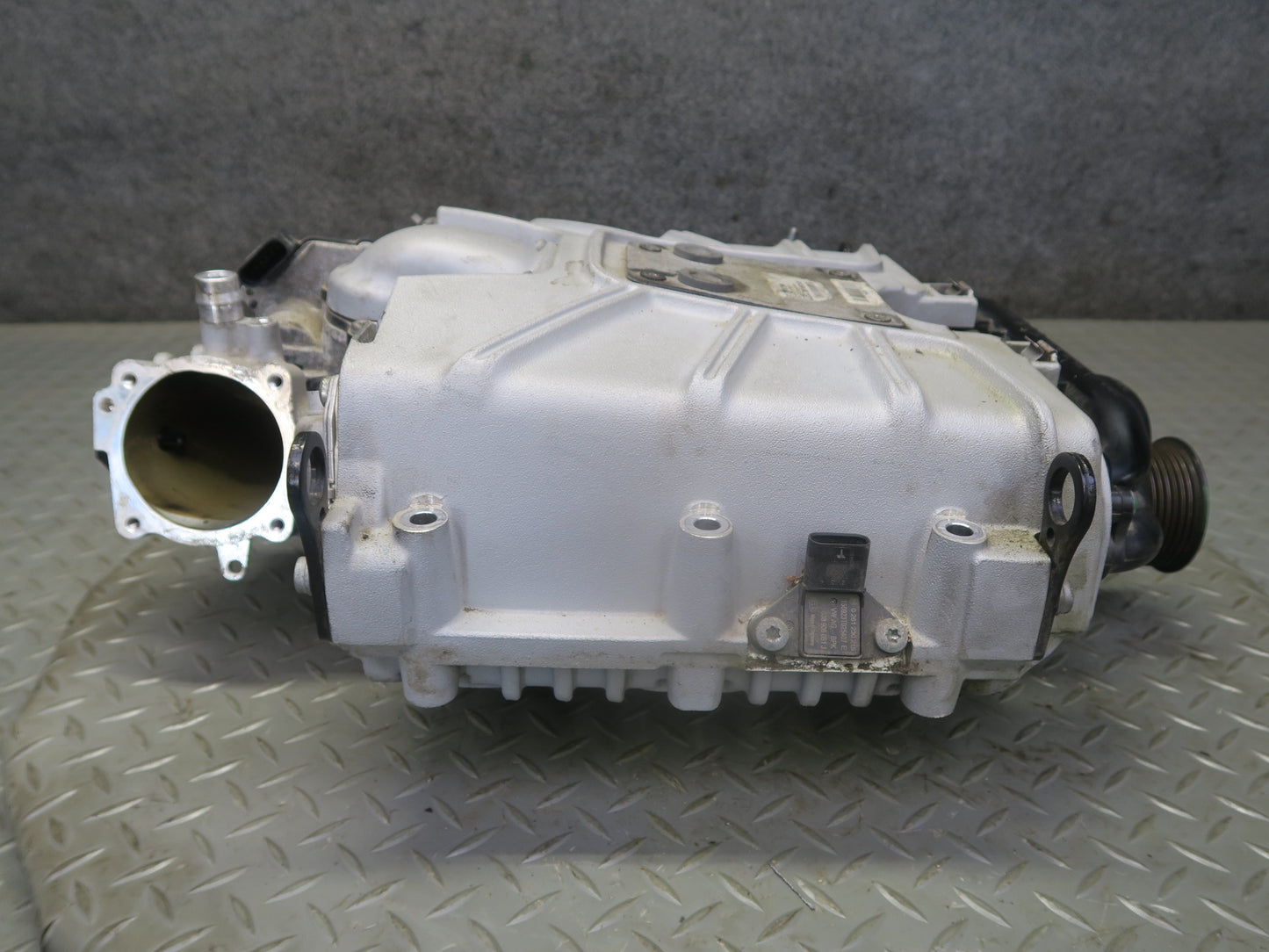 2015-2018 Porsche Cayenne 958 Hybrid 3.0L Supercharger Assembly 06E145621E