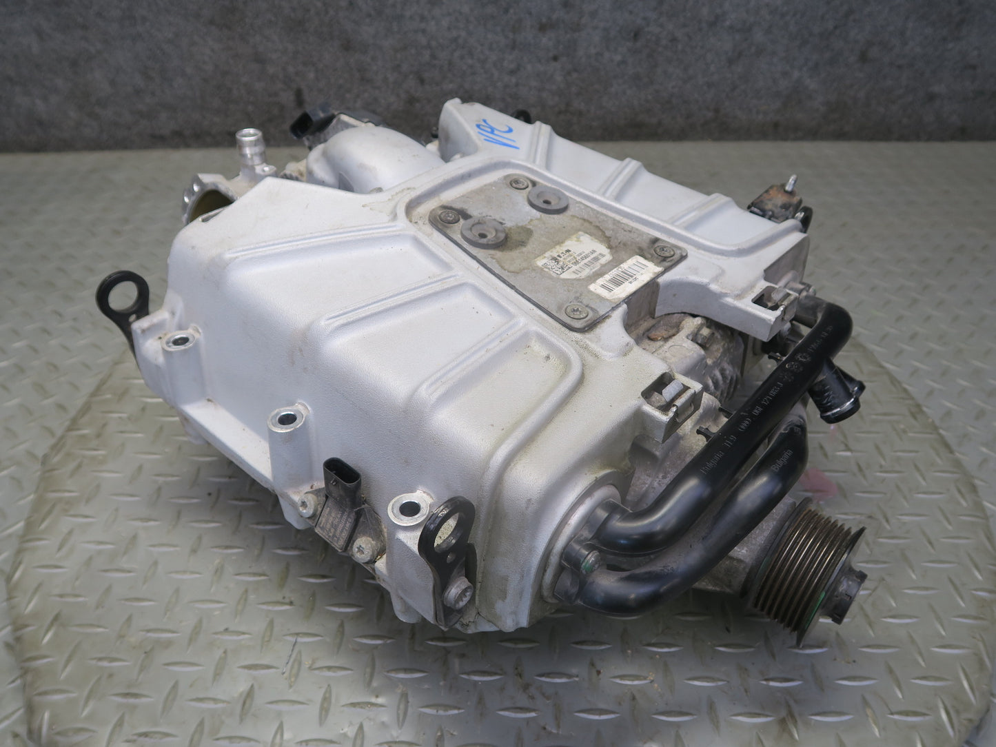2015-2018 Porsche Cayenne 958 Hybrid 3.0L Supercharger Assembly 06E145621E