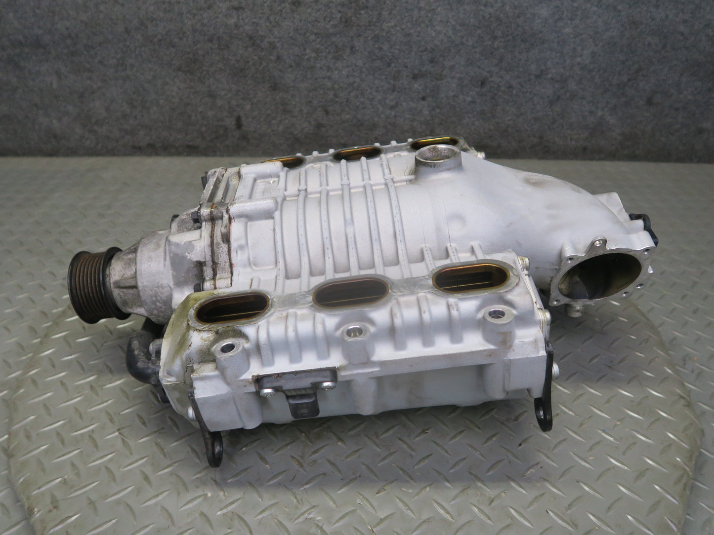 2015-2018 Porsche Cayenne 958 Hybrid 3.0L Supercharger Assembly 06E145621E