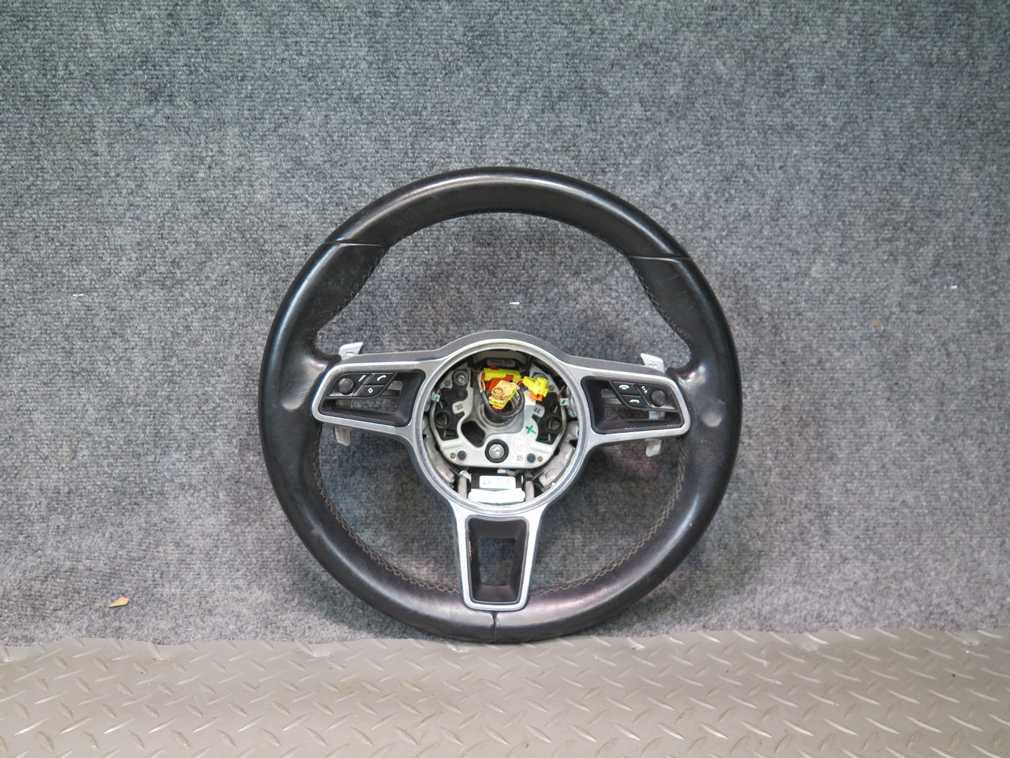 2015-2018 Porsche Macan 3-SPOKE Leather Steering W/ Controls & Paddles