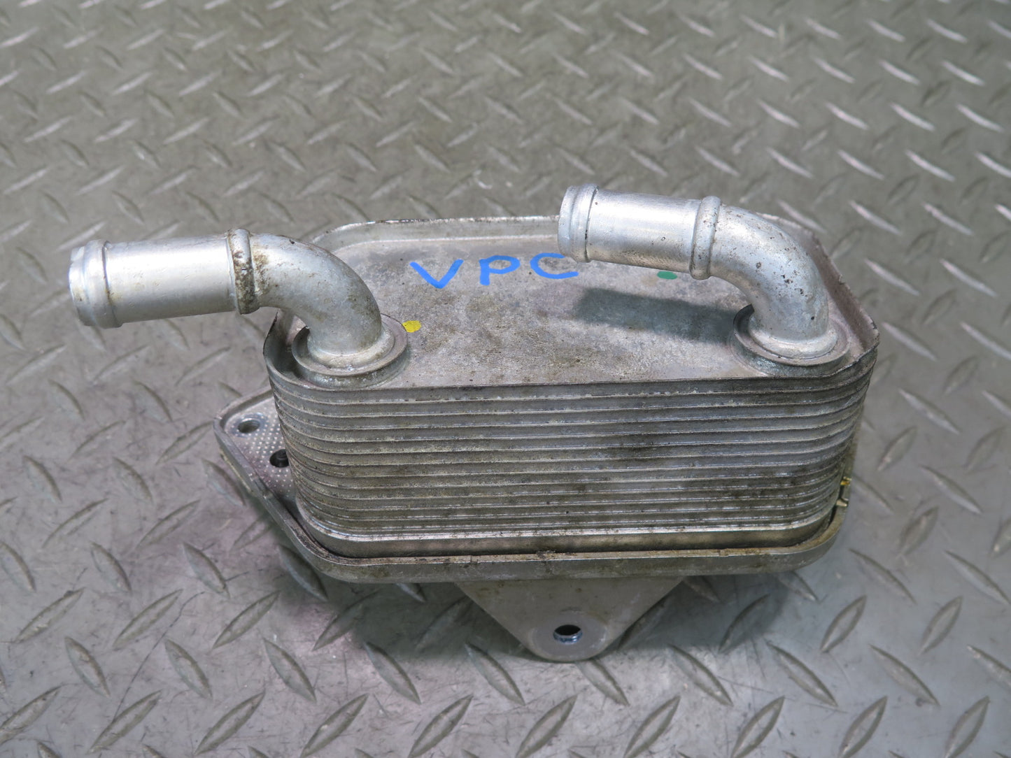 2015-2018 Porsche Cayenne 958 Hybrid Engine Motor Oil Cooler Heat Exchanger