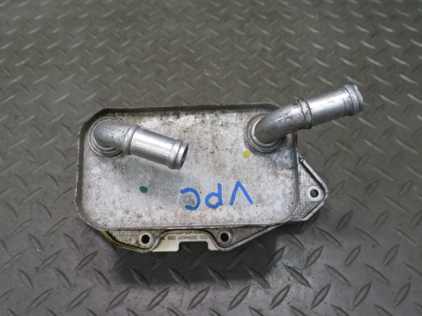 2015-2018 Porsche Cayenne 958 Hybrid Engine Motor Oil Cooler Heat Exchanger