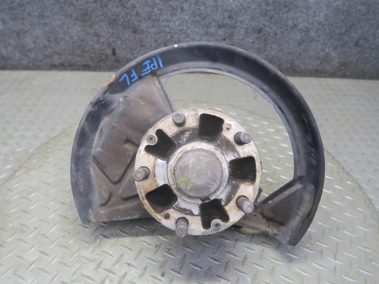 1987 Porsche 928 S4 Front Left Spindle Knuckle Wheel Hub Bearing