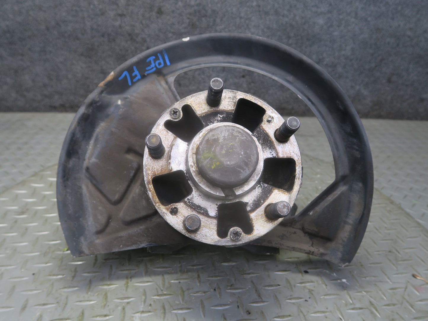 1987 Porsche 928 S4 Front Left Spindle Knuckle Wheel Hub Bearing