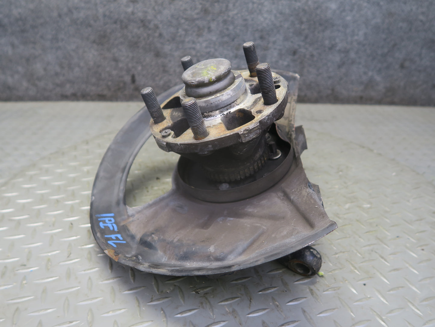 1987 Porsche 928 S4 Front Left Spindle Knuckle Wheel Hub Bearing