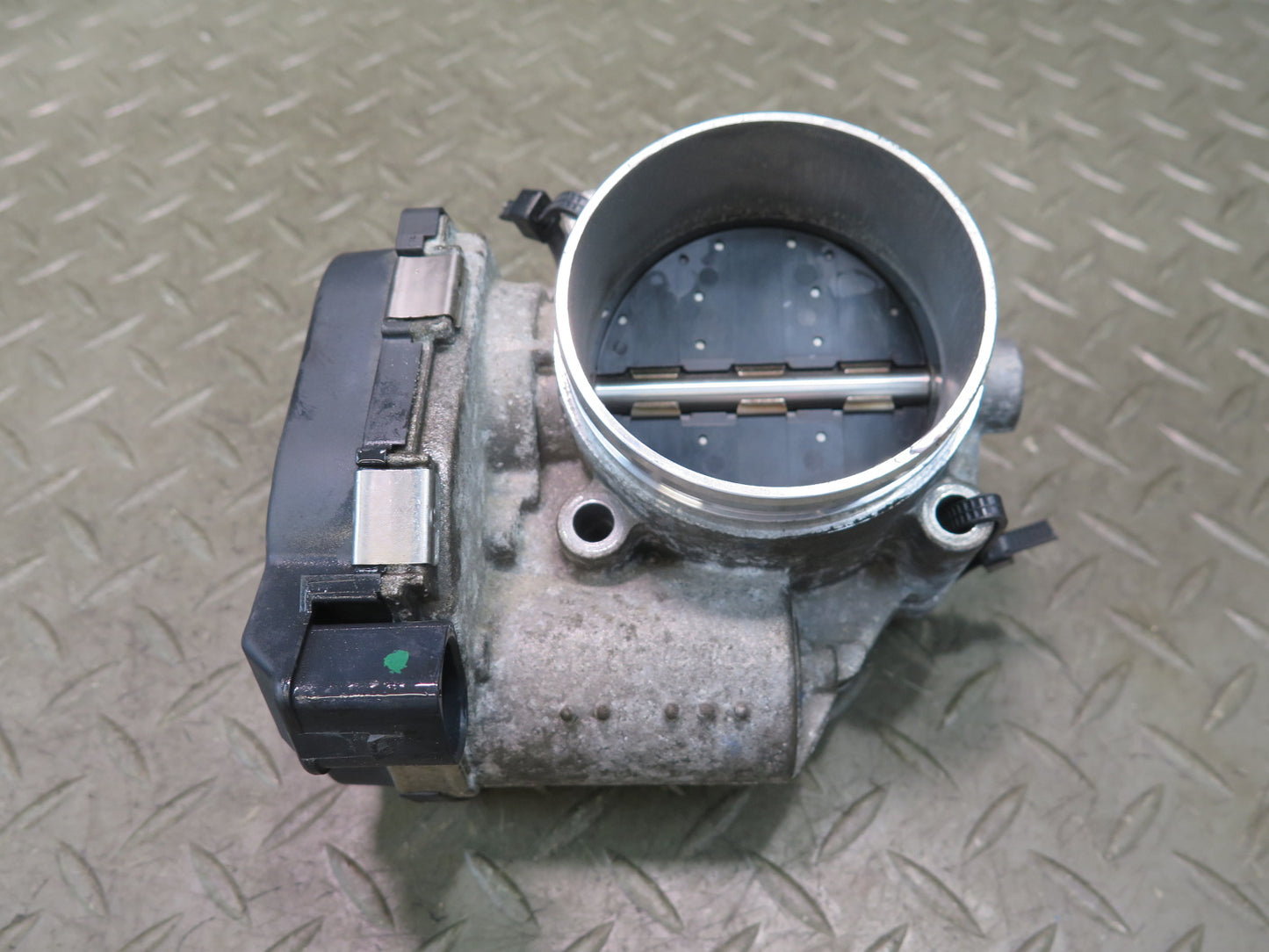 2015-2018 Porsche Cayenne 958 Hybrid Engine Motor Throttle Body 06E133062H