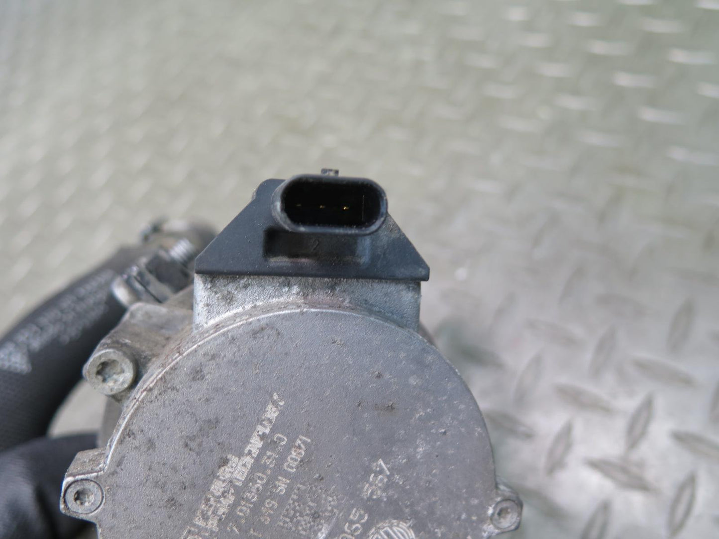 2015-2018 Porsche Cayenne 958 Hybrid Auxiliary AUX Coolant Water Pump 7P0965567