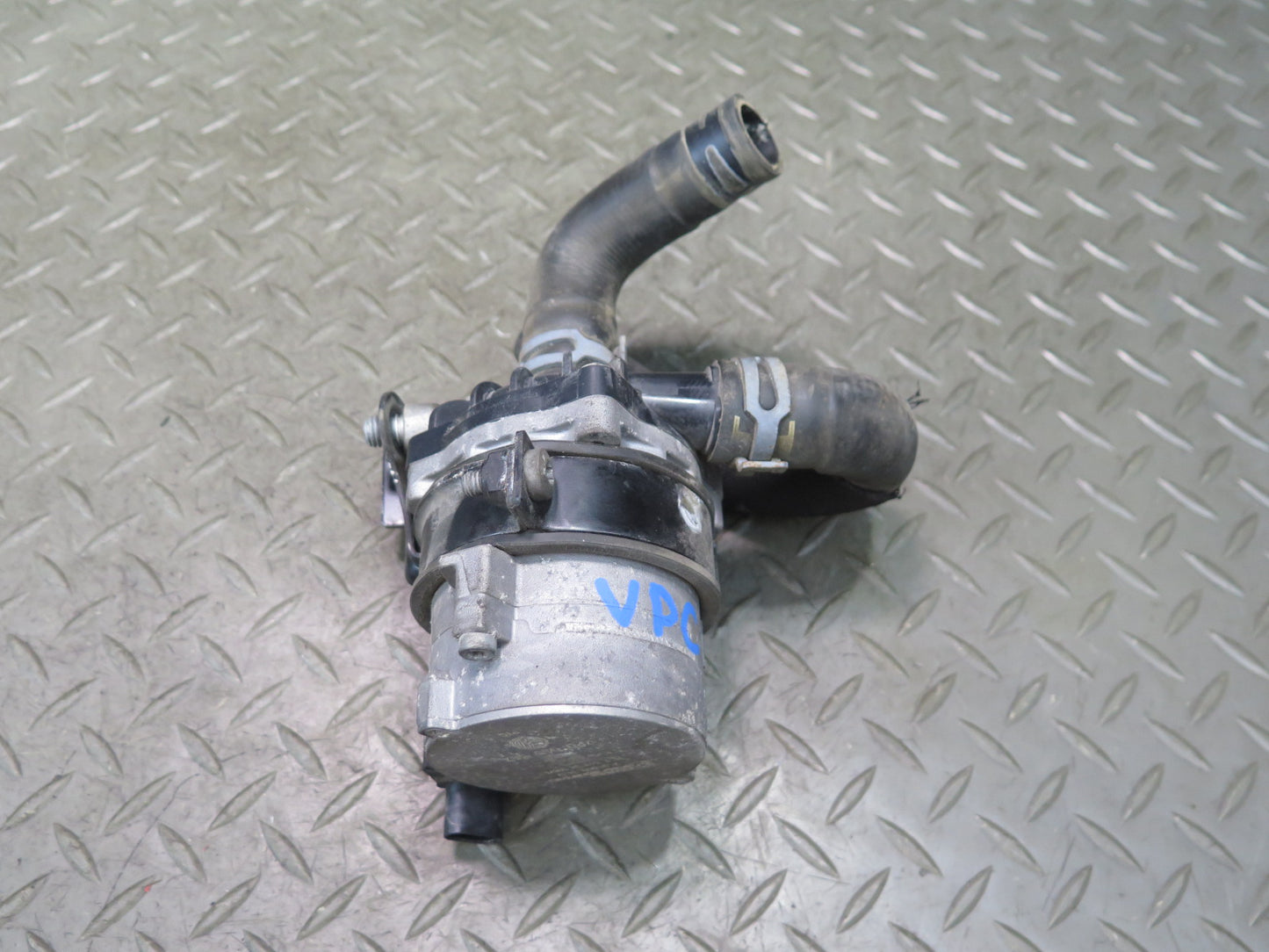 2015-2018 Porsche Cayenne 958 Hybrid Auxiliary AUX Coolant Water Pump 7P0965567