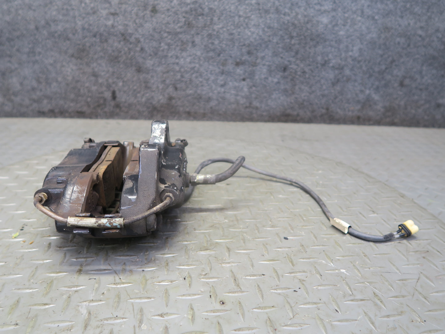 1987-1991 Porsche 928 S4 Set of 2 Rear Left & Right Brembo Brake Caliper 59K