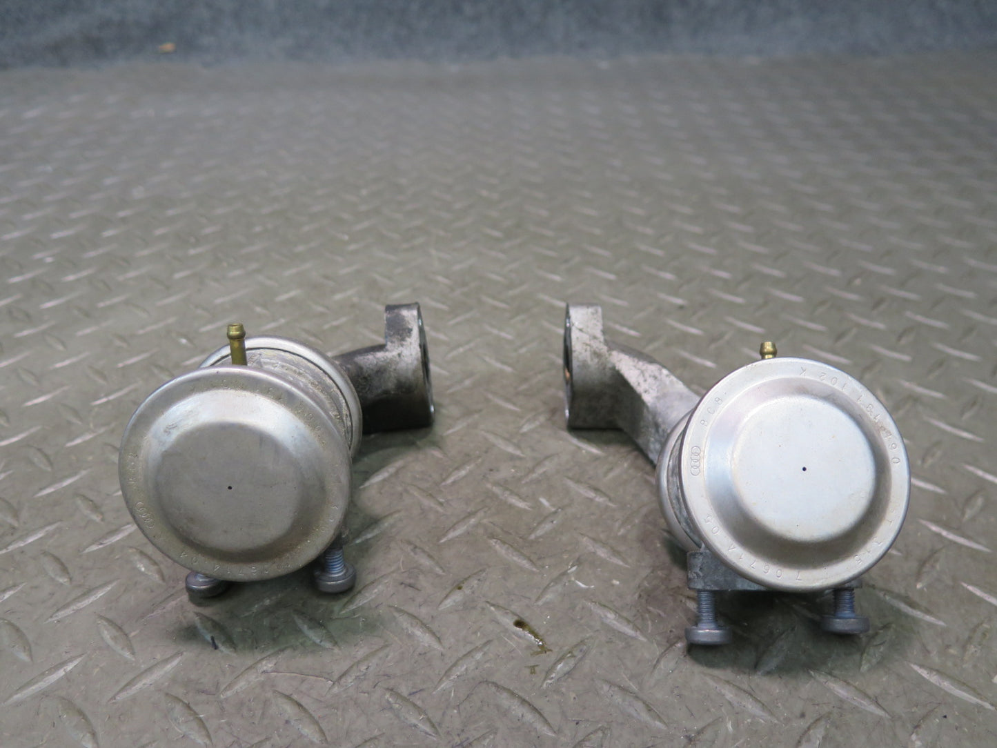 2015-2018 Porsche Cayenne 958 Hybrid Engine Emission EGR Valve Set of 2