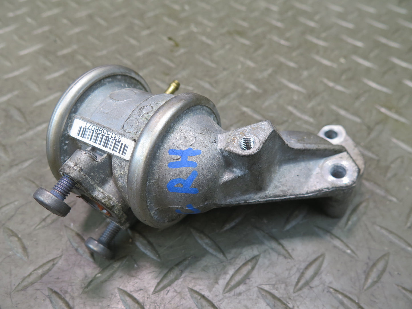 2015-2018 Porsche Cayenne 958 Hybrid Engine Emission EGR Valve Set of 2