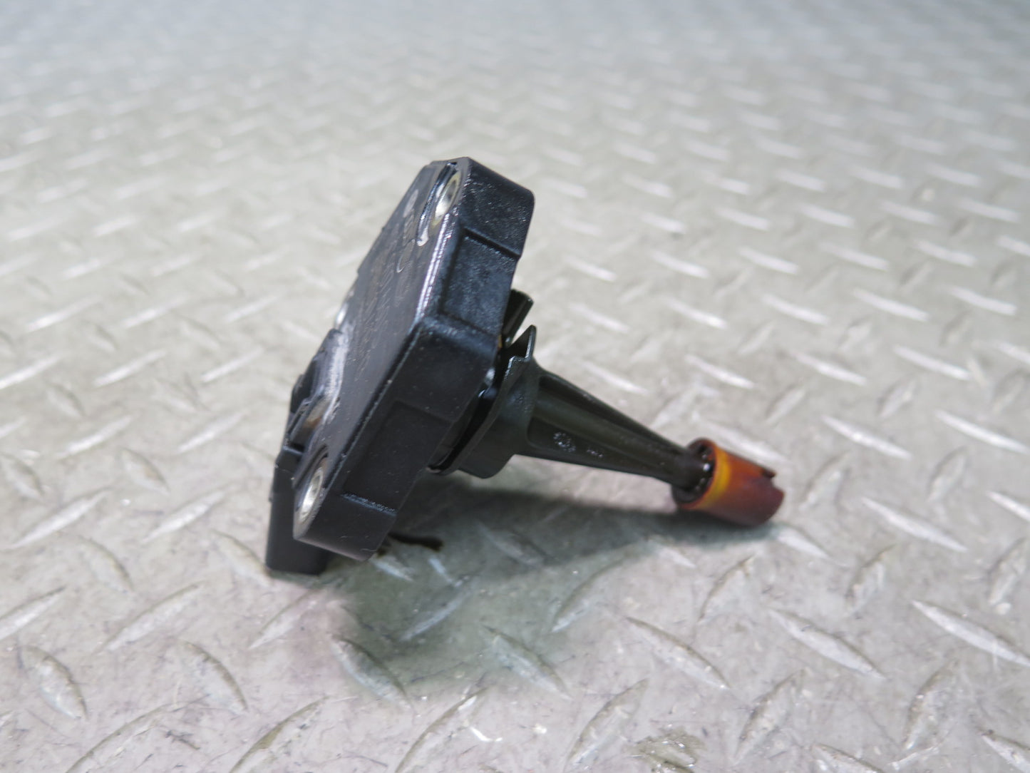 2015-2018 Porsche Cayenne 958 Hybrid Engine Motor Oil Level Sensor 03C907660S