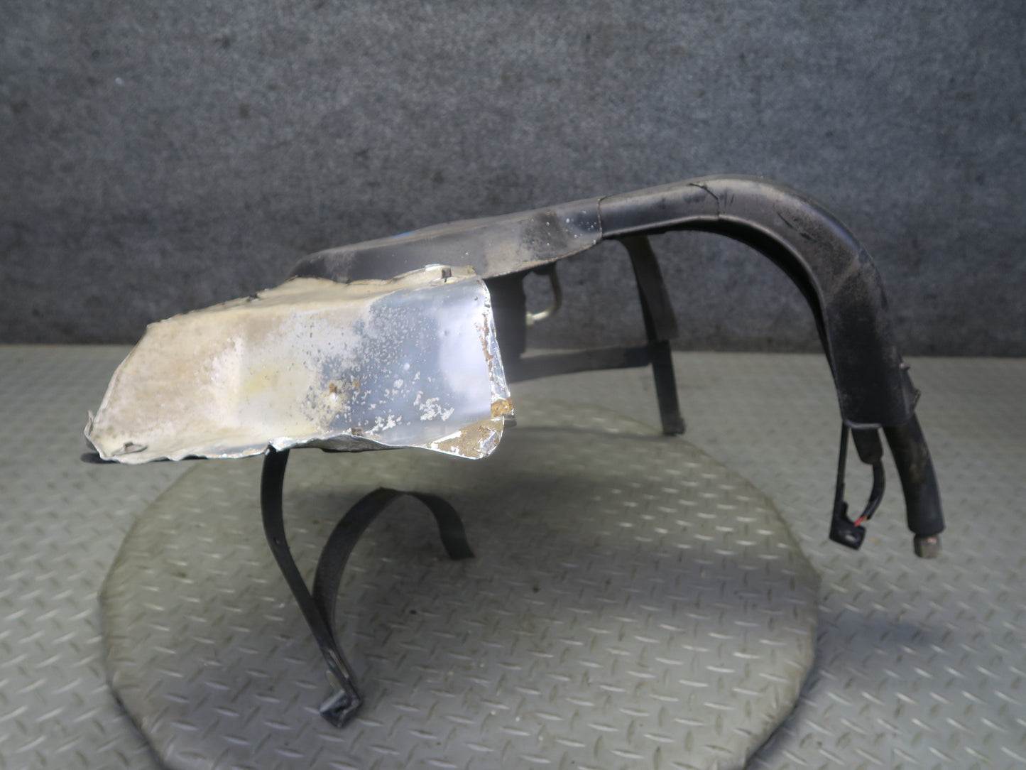 1987-1991 Porsche 928 S4 Fuel Tank Mounting Bracket Support W/ Lines