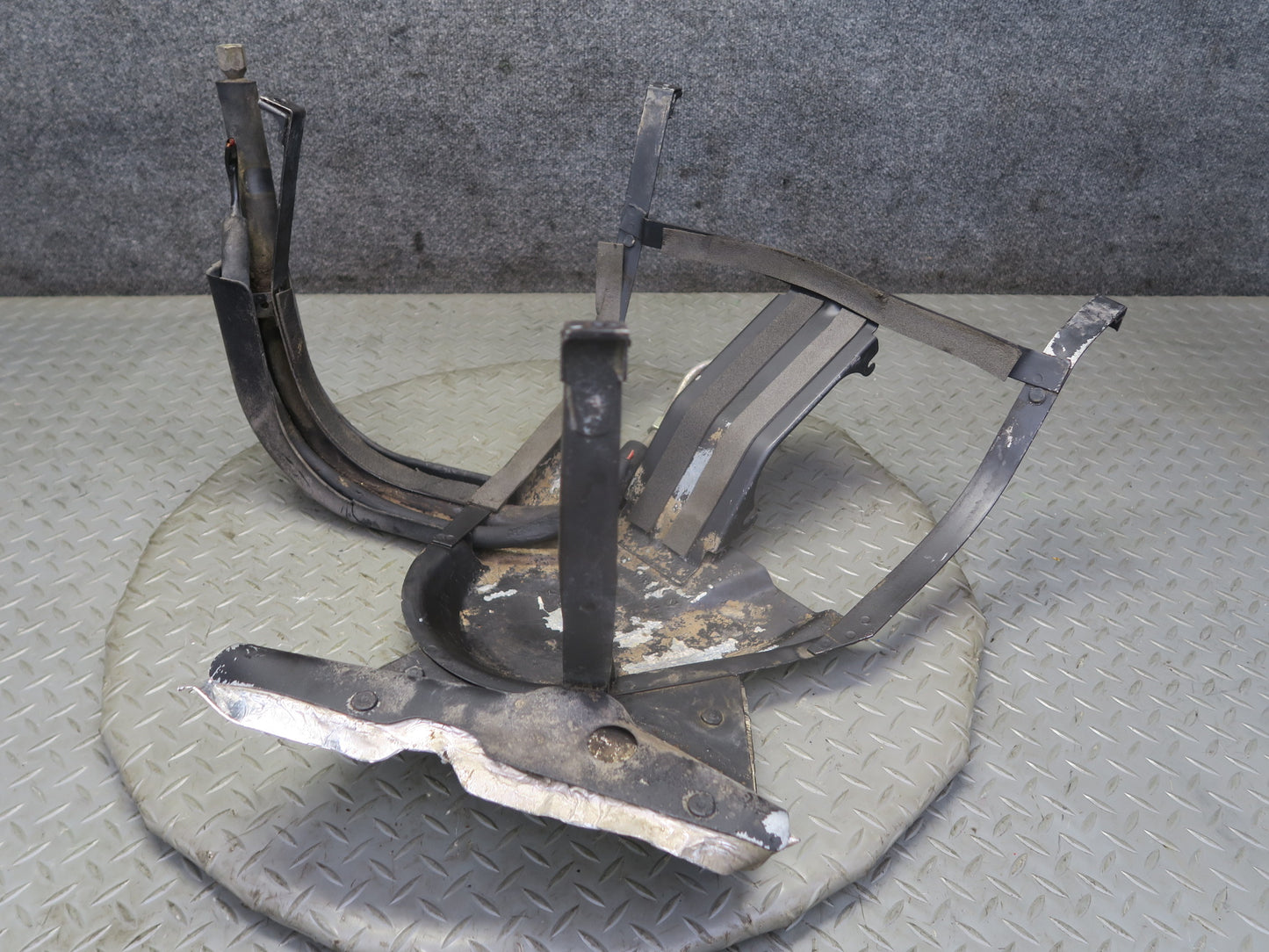 1987-1991 Porsche 928 S4 Fuel Tank Mounting Bracket Support W/ Lines
