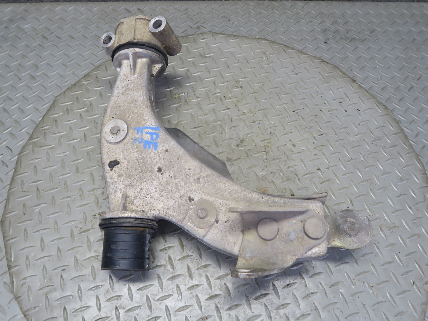 1987-1991 Porsche 928 S4 Front Right Side Upper & Lower Control Arm Set of 2