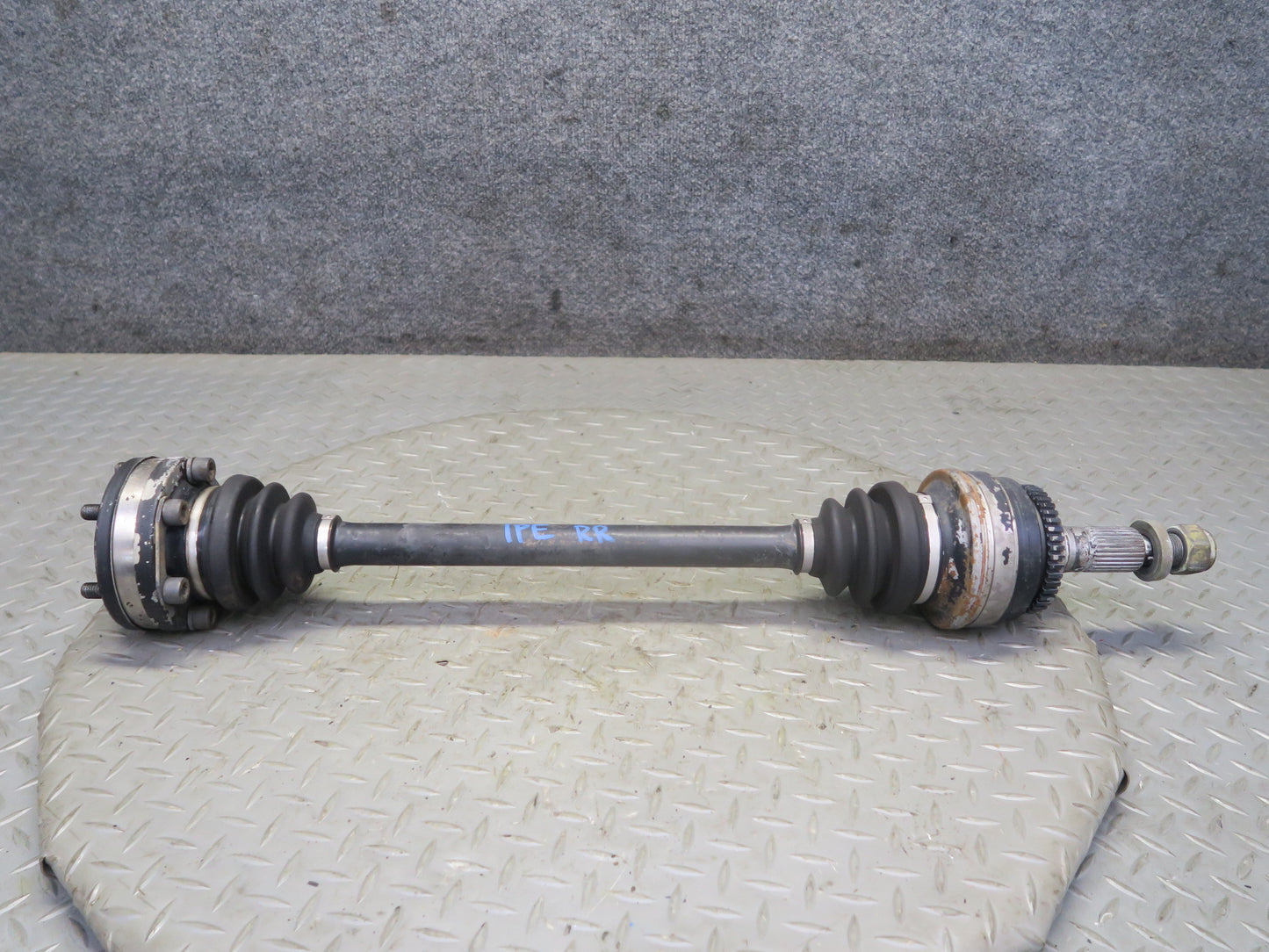 1987 Porsche 928 S4 A/T Rear Right Axle Suspension Shaft 92833203008