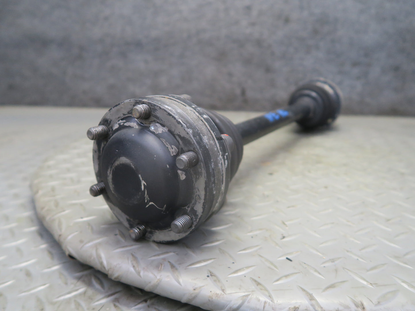 1987 Porsche 928 S-4 A/T Rear Left Axle Suspension Shaft 92833202920