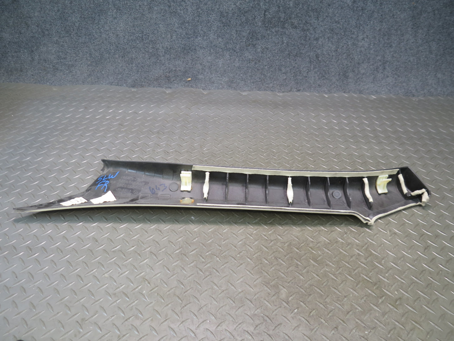 03-08 Mercedes R230 SL550 Set of 2 Front Interior A Pillar Trim Panel Beige OEM