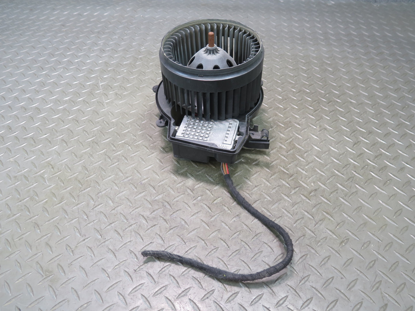 03-12 Mercedes R230 Sl-class A/C Air Heater Blower Motor Fan w Resistor OEM