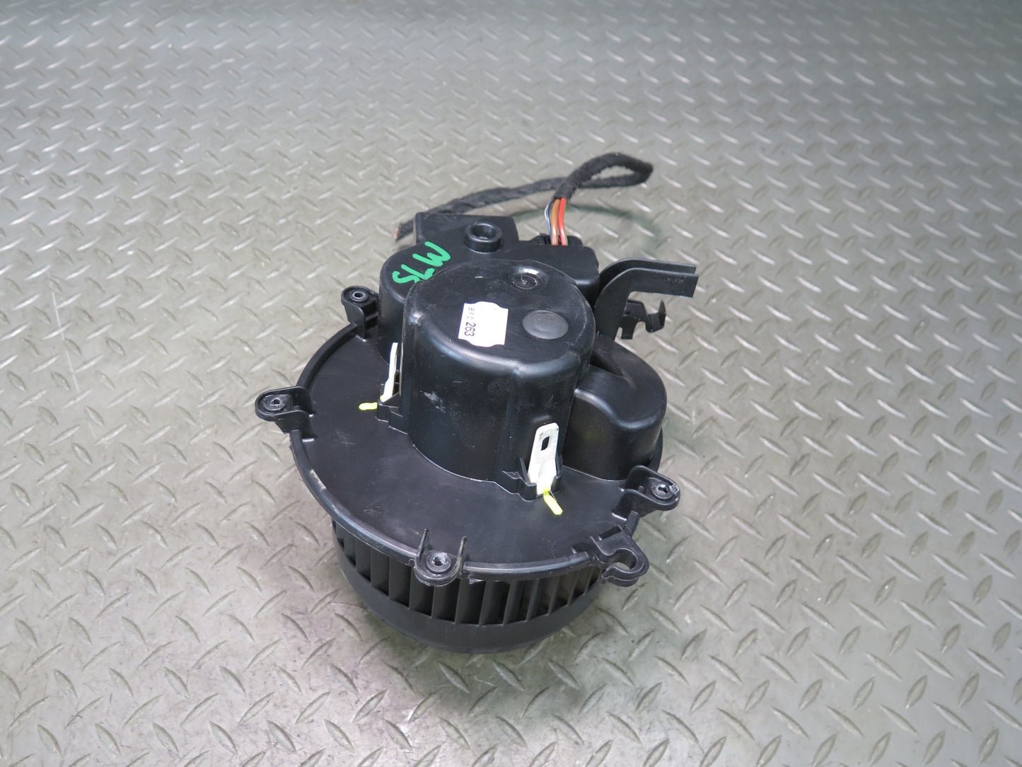 03-12 Mercedes R230 Sl-class A/C Air Heater Blower Motor Fan w Resistor OEM