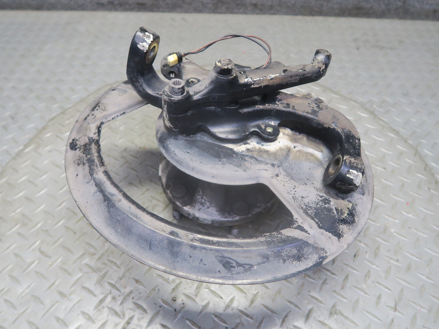 1987 Porsche 928 S4 Front Right Spindle Knuckle Wheel Hub Bearing 59K Miles