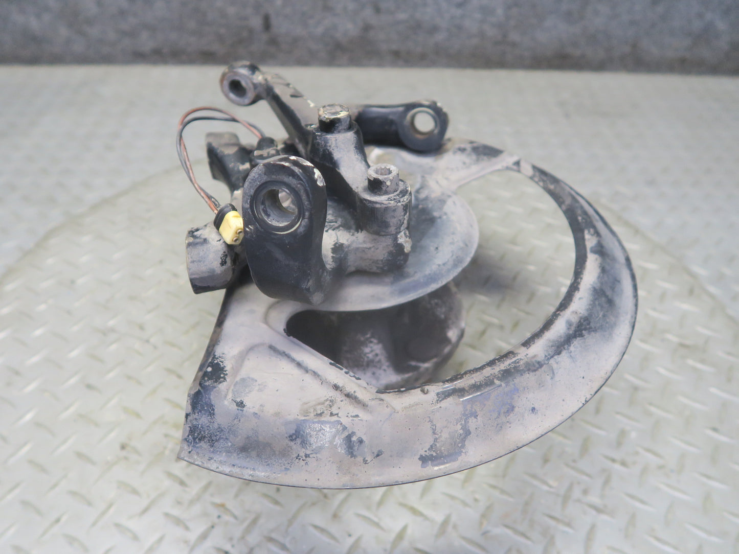 1987 Porsche 928 S4 Front Right Spindle Knuckle Wheel Hub Bearing 59K Miles
