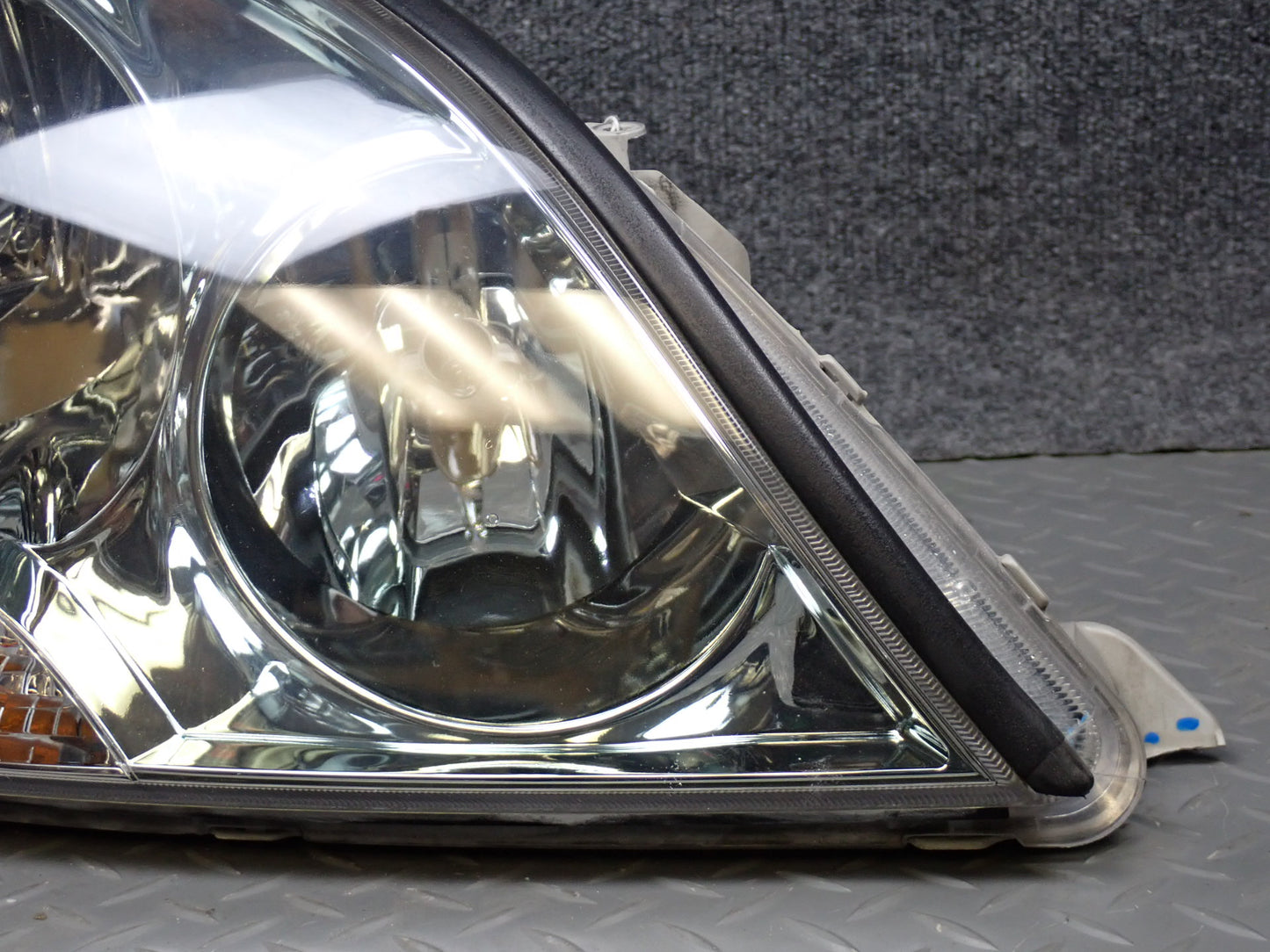 01-03 Lexus UCF30L LS430 Front Right Xenon HID Headlight Lamp OEM