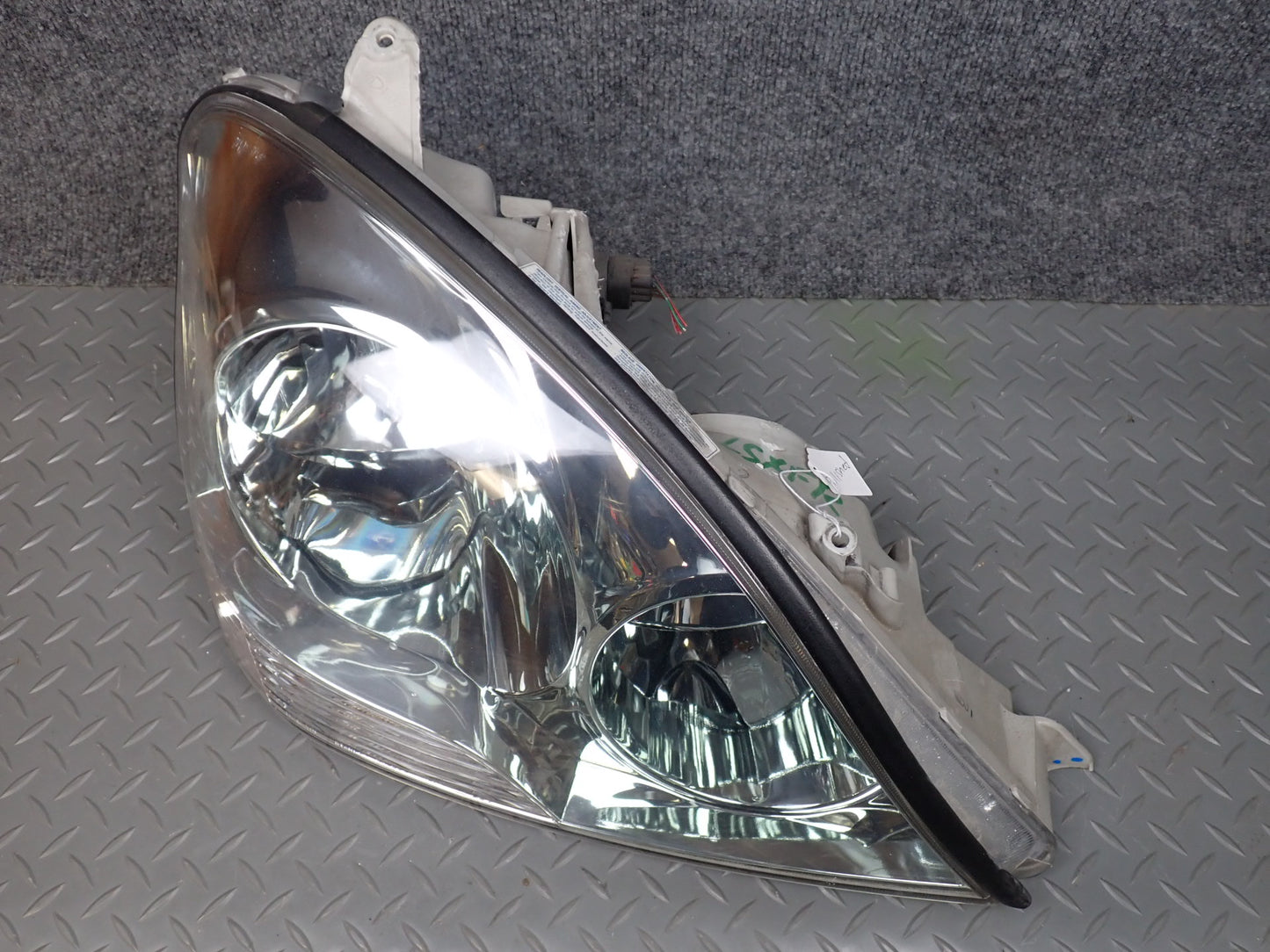 01-03 Lexus UCF30L LS430 Front Right Xenon HID Headlight Lamp OEM