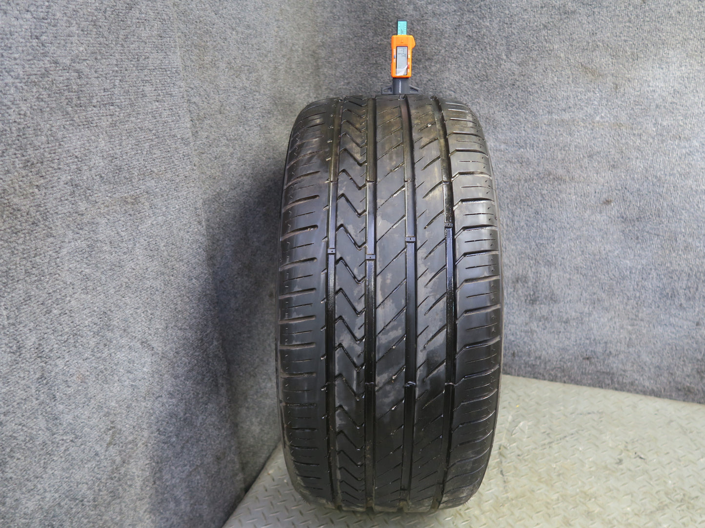 Set of 2 Lexani Lx-twenty A/S Tire 275/35 ZR20 102W XL 1625 9/32 Tread