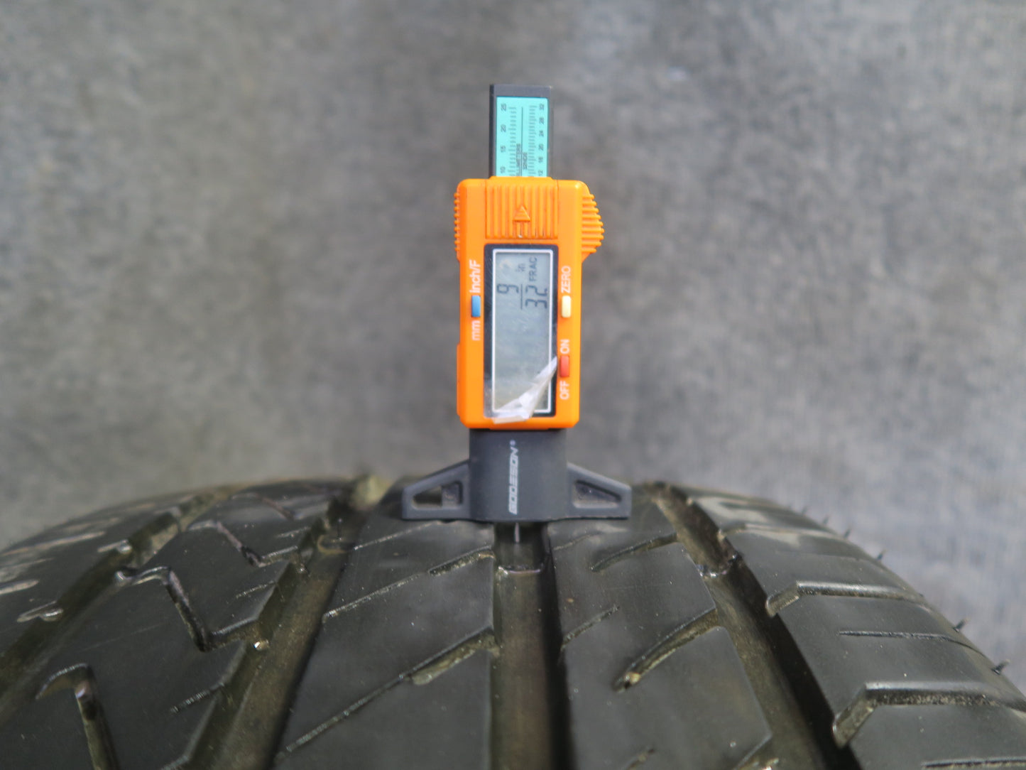 Set of 2 Lexani Lx-twenty A/S Tire 275/35 ZR20 102W XL 1625 9/32 Tread
