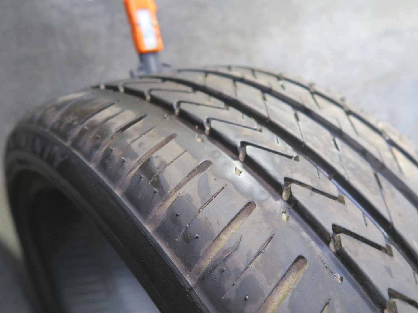 Set of 2 Lexani Lx-twenty A/S Tire 275/35 ZR20 102W XL 1625 9/32 Tread