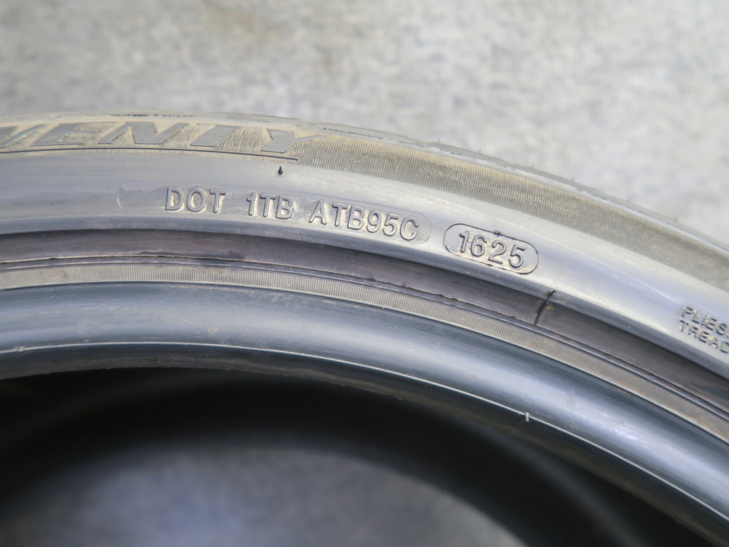 Set of 2 Lexani Lx-twenty A/S Tire 275/35 ZR20 102W XL 1625 9/32 Tread
